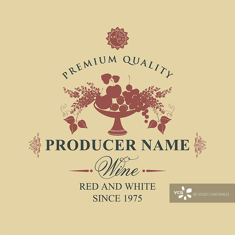 带有水果浆果和丁香碗的葡萄酒标签图片素材