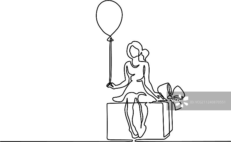 手捧礼品盒的漂亮女人图片素材