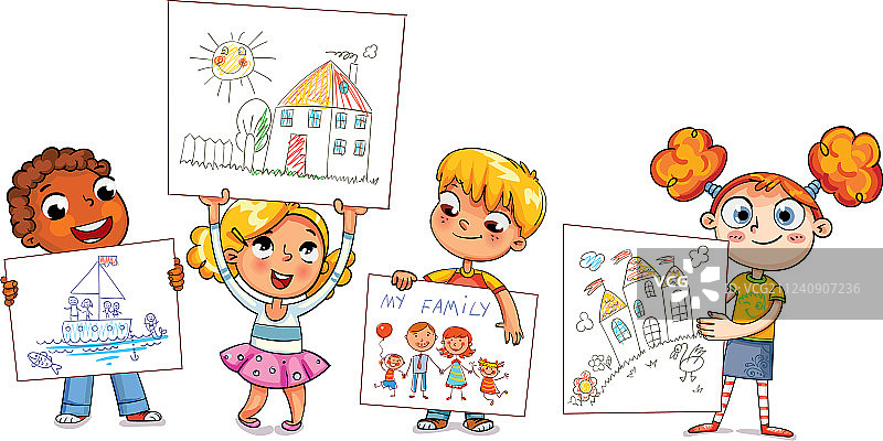 可爱的孩子们展示他们的绘画作品图片素材