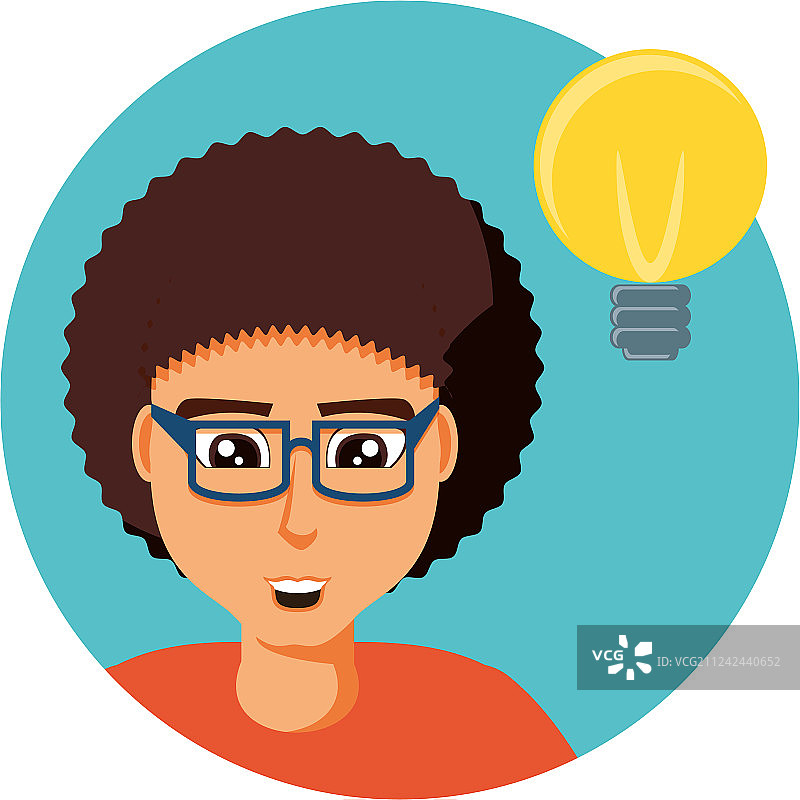 拿着灯泡的年轻男人图片素材