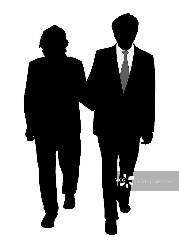 老年夫妇手挽手散步图片素材