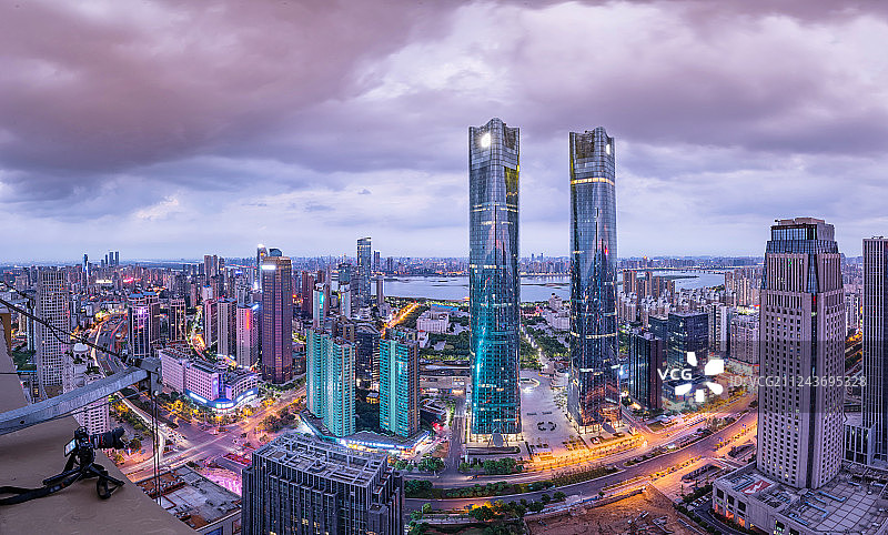 江西南昌市城市建筑夜景风光图片素材