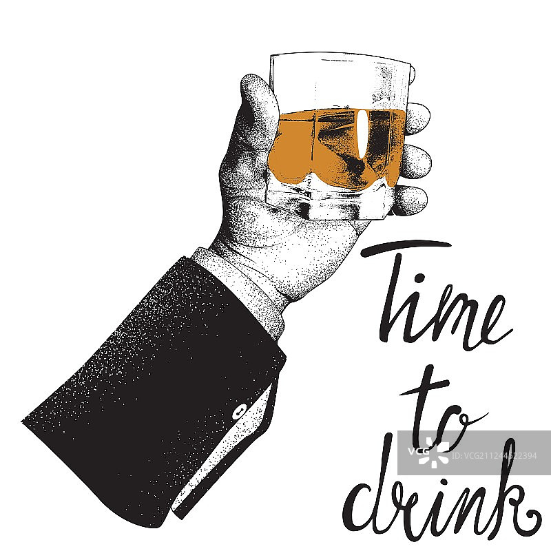 男人手持一杯威士忌图片素材