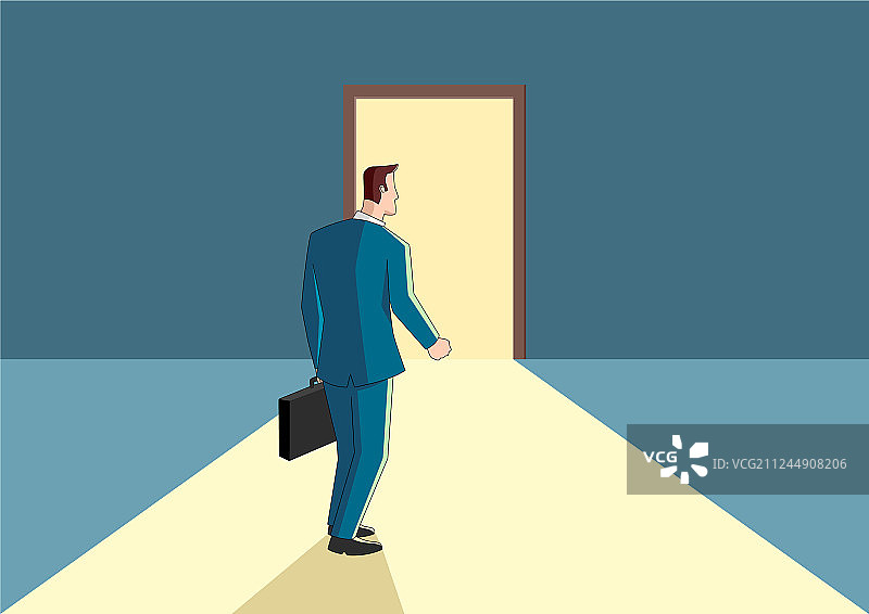 走向光明之门的商人图片素材