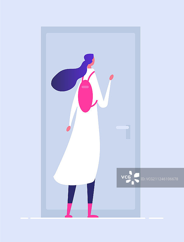 女子进入房屋大门图片素材