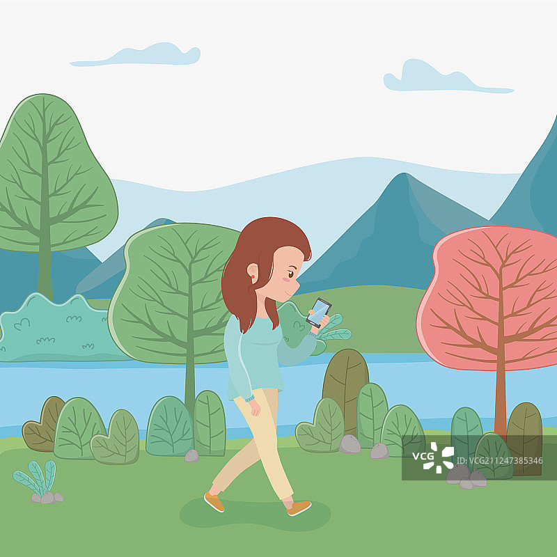 在公园里行走的漂亮女人图片素材