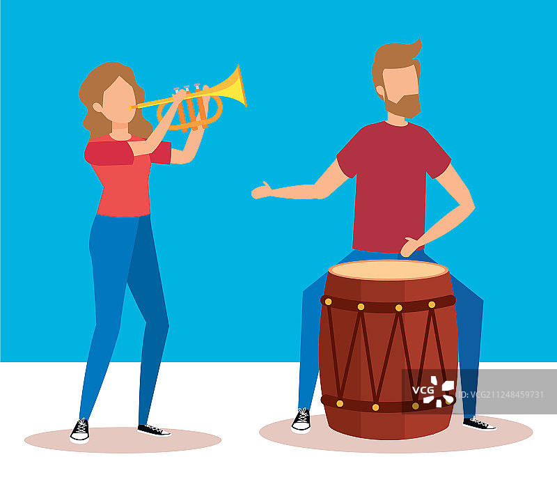演奏邦戈鼓的男人和演奏小号的女人图片素材