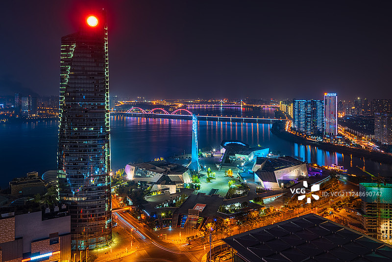 长沙北辰三角洲北辰音乐厅夜景图片素材