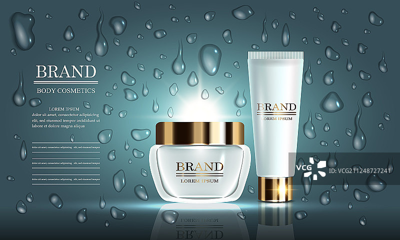 白色背景上的湿玻璃特写图片素材