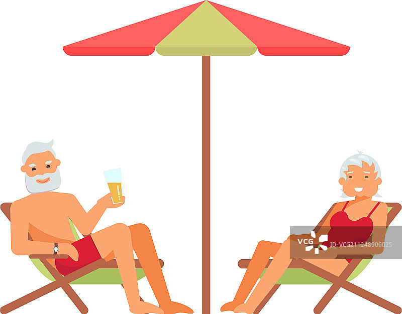 躺椅上的老年人图片素材