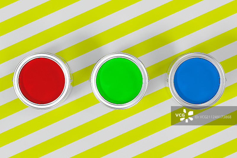 条纹背景下桶装三原色颜料，三维渲染图片素材