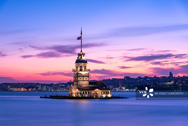 土耳其伊斯坦布尔少女塔夜景图片素材