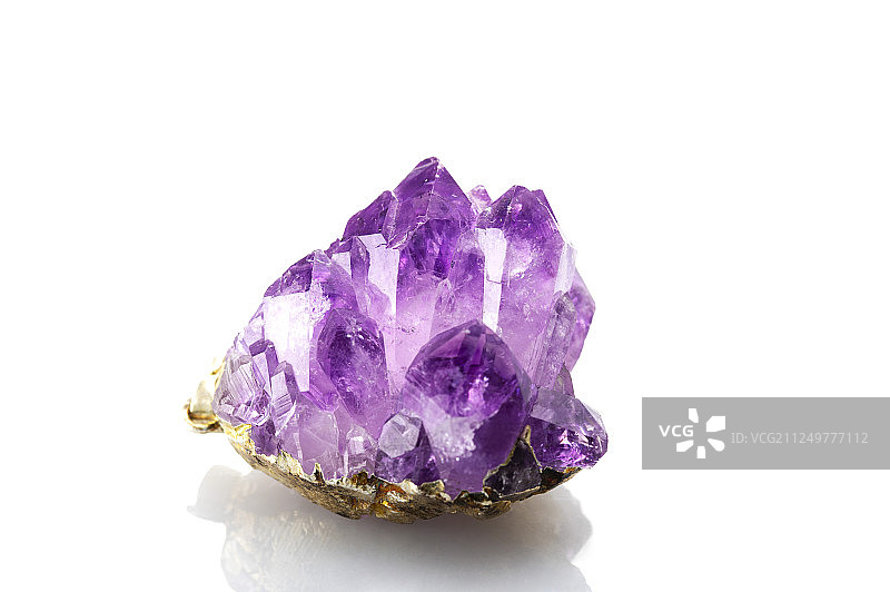 富有光泽的紫水晶图片素材