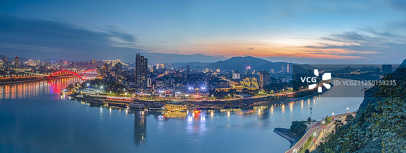 山环水绕的中国酒都四川宜宾图片素材