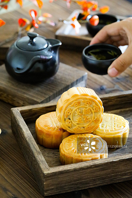 火腿五仁月饼图片素材