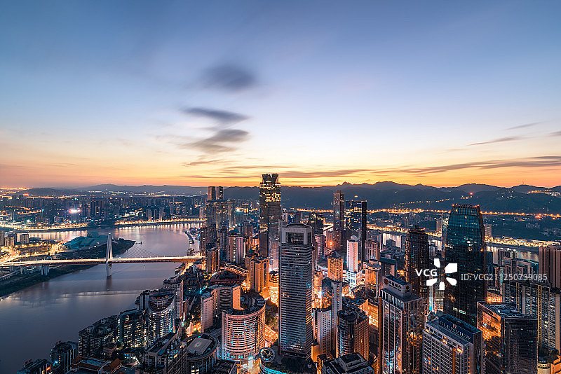 重庆市渝中区城市天际线日出景观图片素材