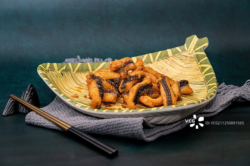 炸鳗鱼条图片素材