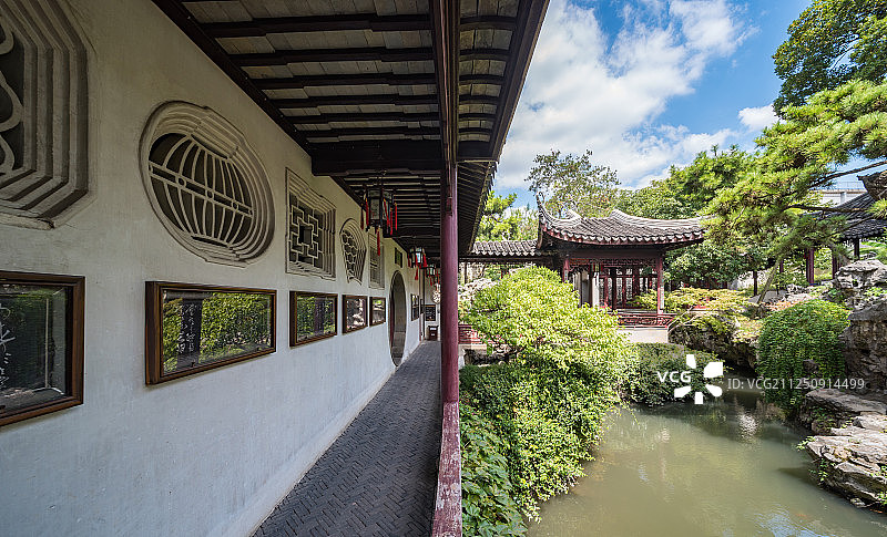 苏州环秀山庄古典园林风光图片素材