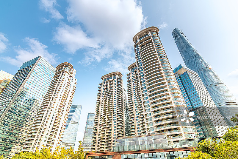 上海现代住宅楼图片素材