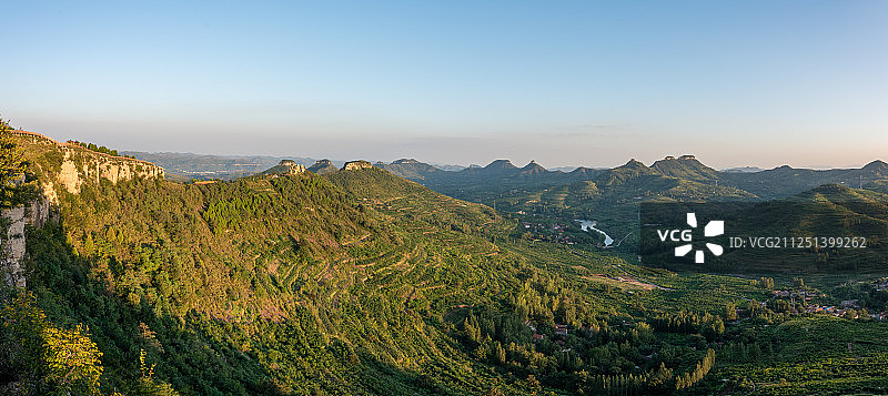 沂蒙山区腹地的岱崮图片素材