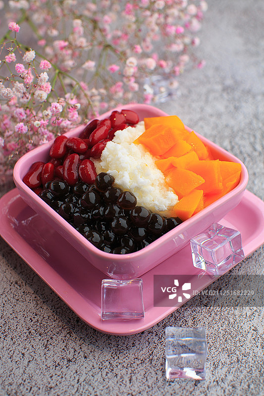 西米露芋圆仙草冰沙系列甜品图片素材