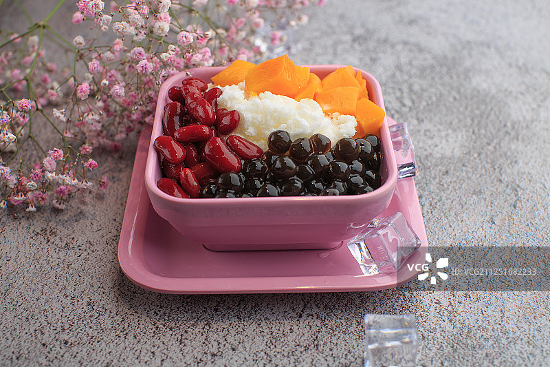 西米露芋圆仙草冰沙系列甜品图片素材