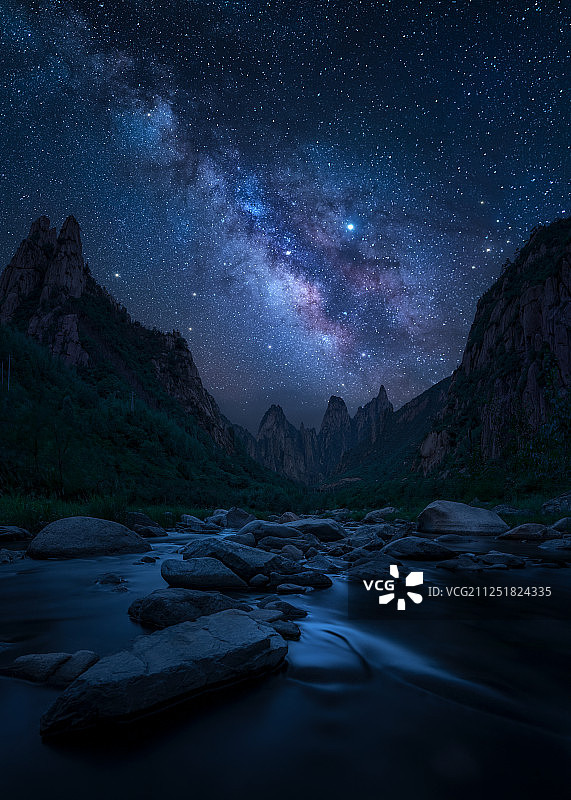 北京峡谷星空图片素材