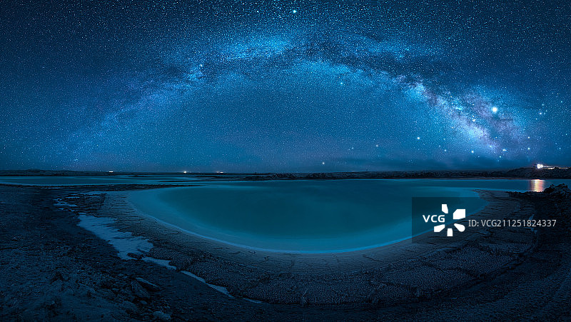 翡翠湖星空图片素材