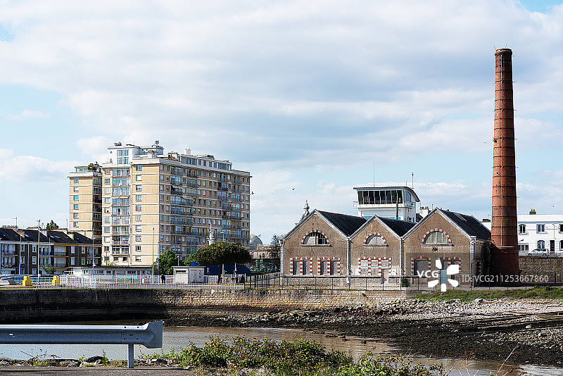 圣纳泽尔港口图片素材