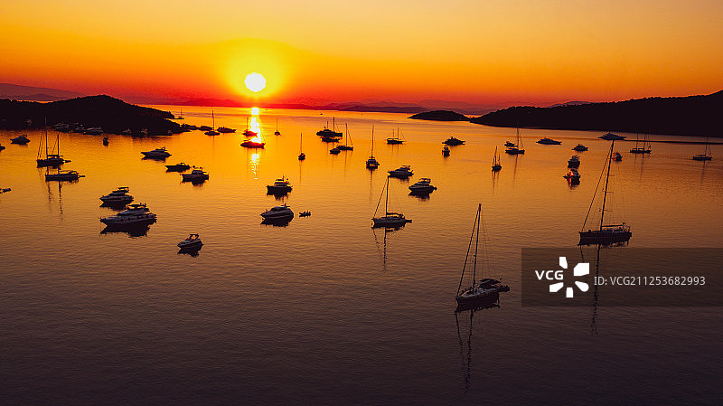 纳舒厄河油画秋景图片素材