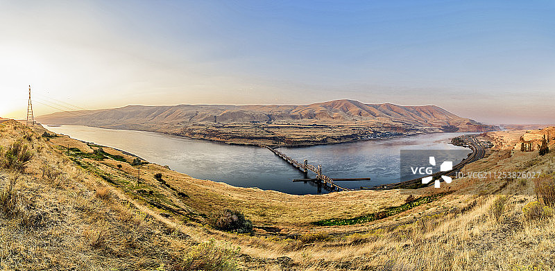 峡谷燃烧图片素材