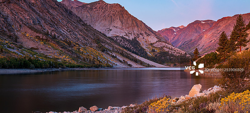 伦迪湖图片素材