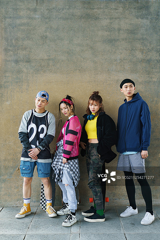 前卫的年轻人图片素材