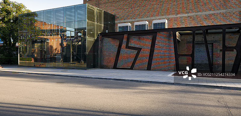 北京798艺术区特色建筑和道路图片素材