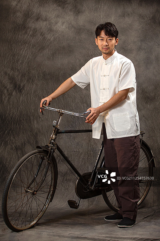 青年男人肖像图片素材