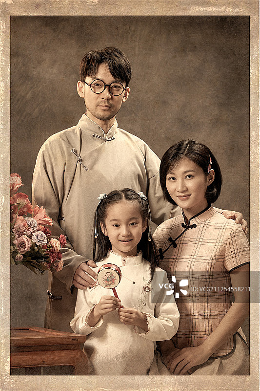 幸福家庭老照片图片素材