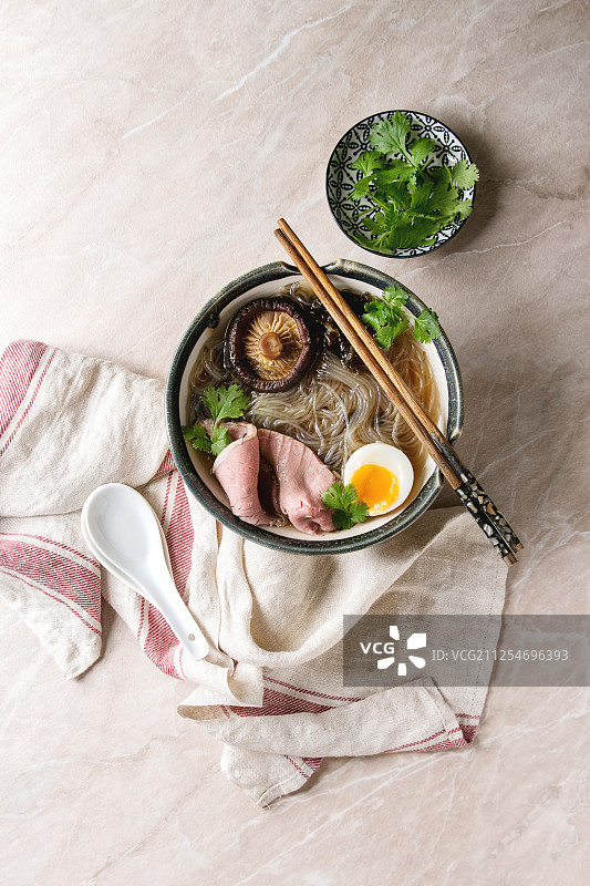 日式面条汤图片素材