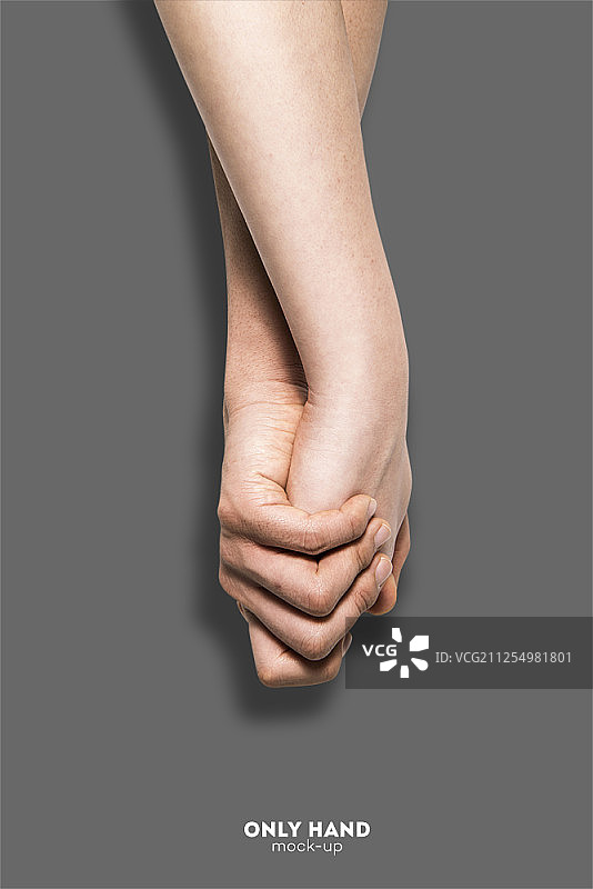 牵手，灰色背景，已隔离图片素材
