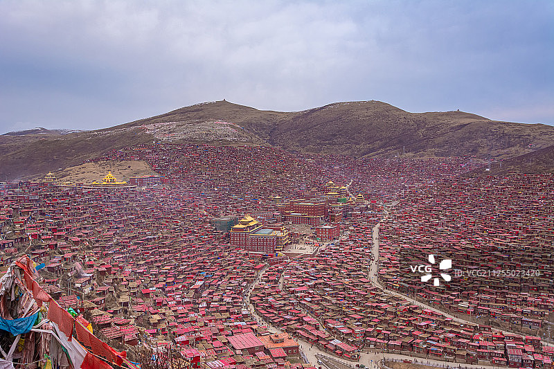 四川甘孜州色达风光全景图片素材