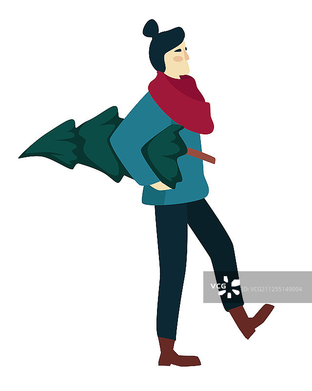 女人购物并搬运圣诞树图片素材