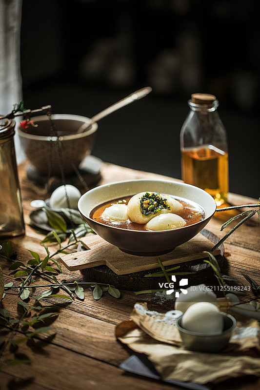 超好吃的荠菜鲜肉大汤圆图片素材