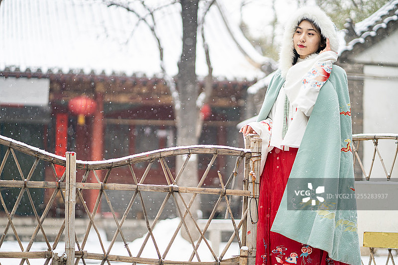 汉服少女图片素材