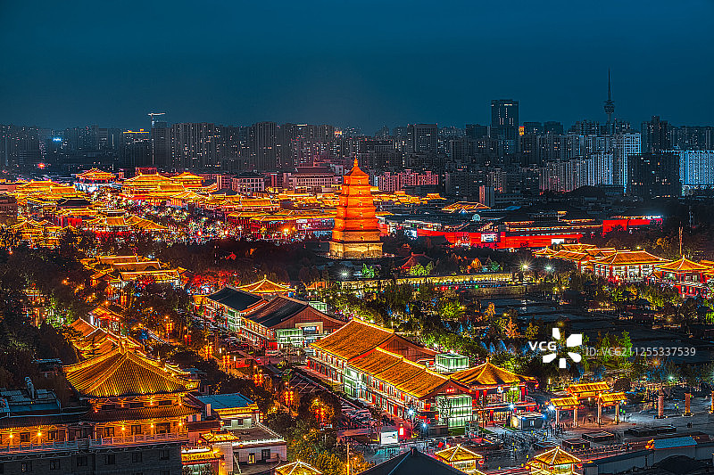 中国陕西省西安大唐不夜城 大雁塔 夜景图片素材