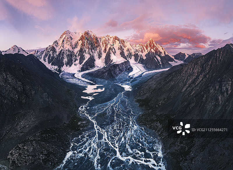 冰川融水图片素材