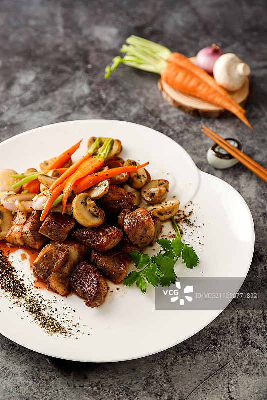 香煎雪花牛腩图片素材