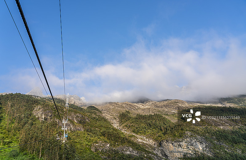云南省丽江玉龙雪山缆车图片素材