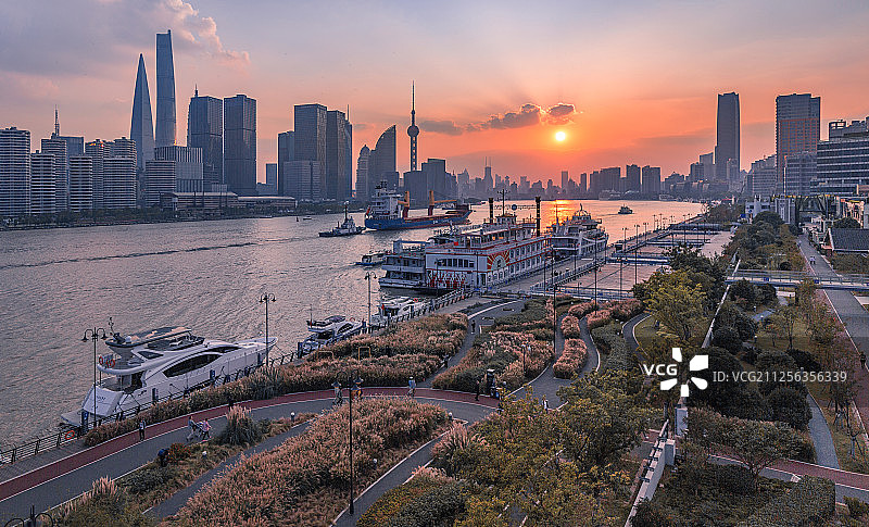 上海杨树浦路滨江日落城市风光图片素材