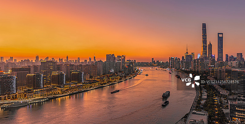 高视角上海黄浦日落风光图片素材