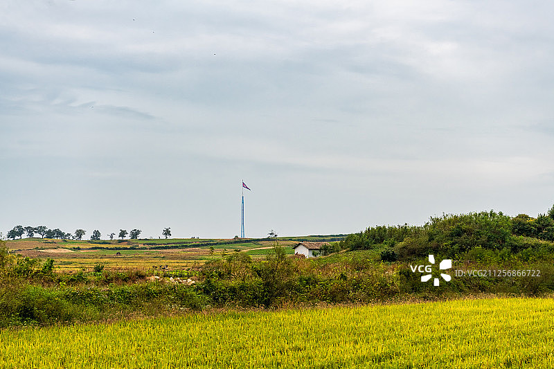 朝鲜板门店境内国旗塔图片素材