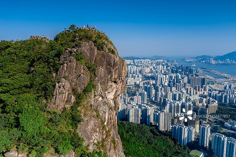 狮子山上看深圳城市风光图片素材